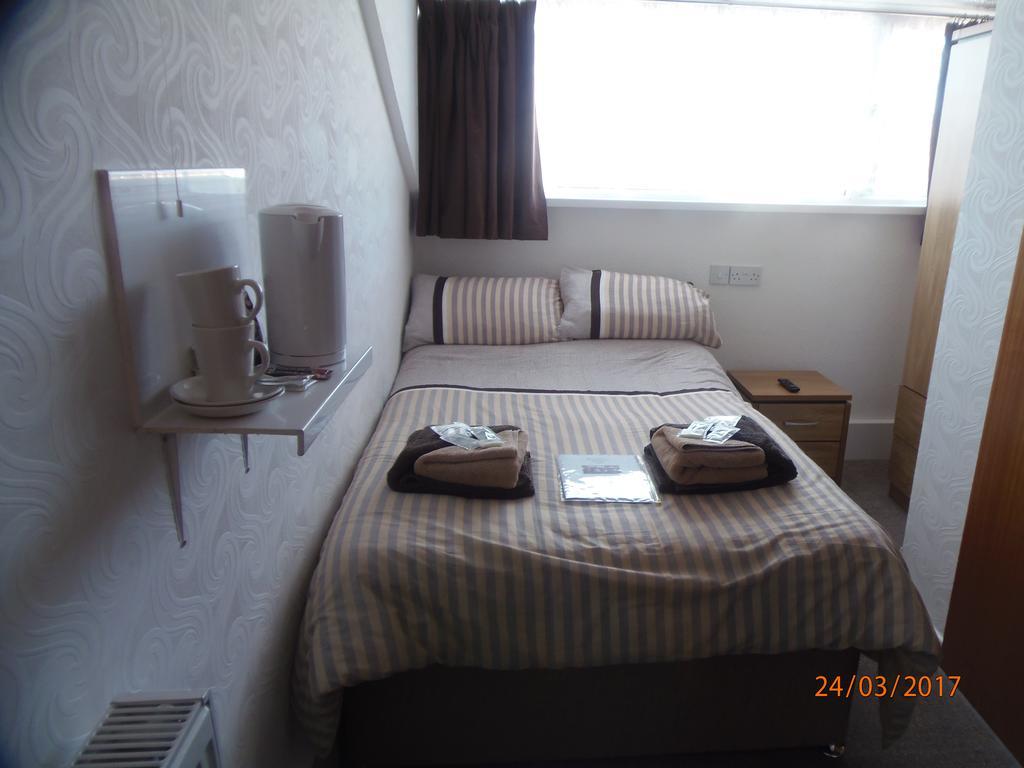 Oban House Hotel Blackpool Bagian luar foto